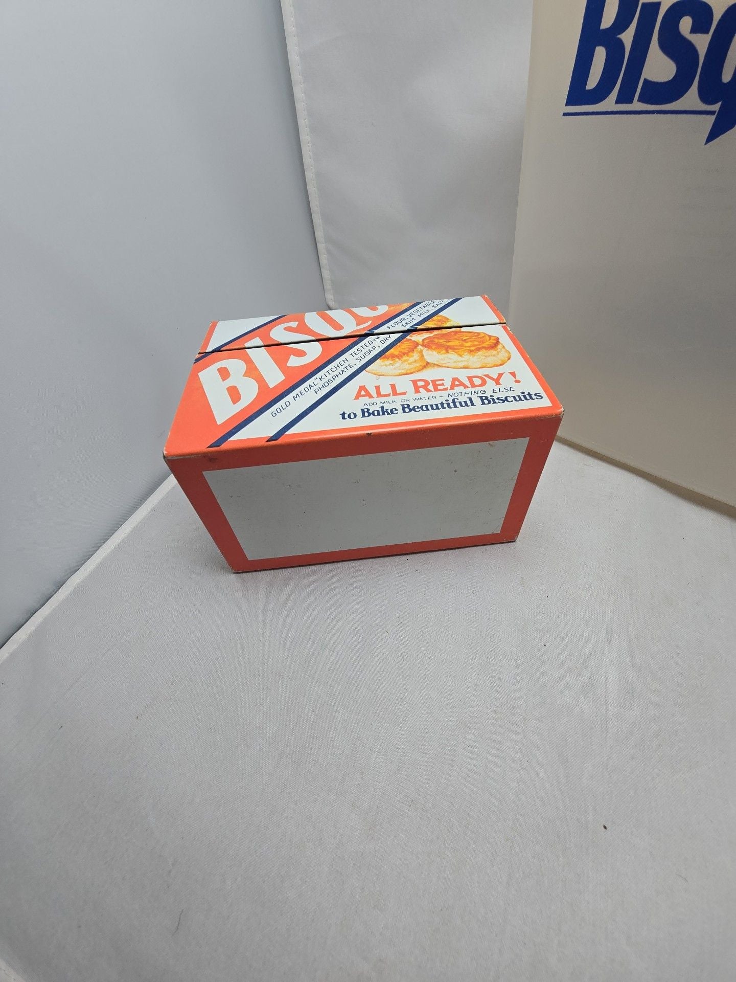 Vintage Bisquick Recipe Box And Canister Set 8