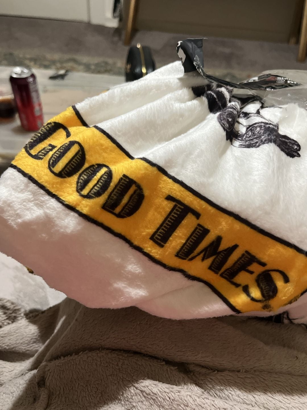 Good Times Blanket White Black Yellow Convertible Car Plush Throw 3