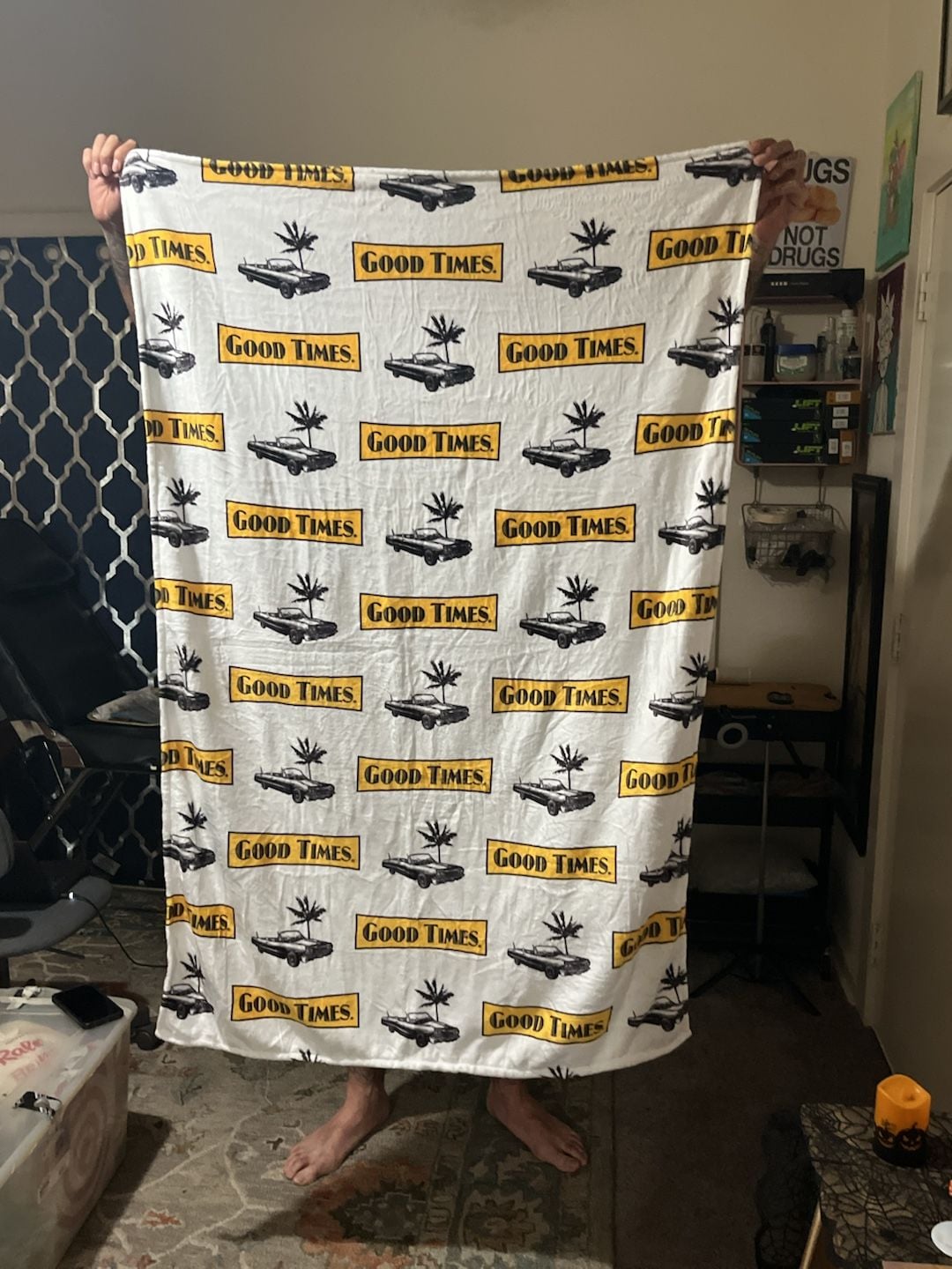 Good Times Blanket White Black Yellow Convertible Car Plush Throw 1