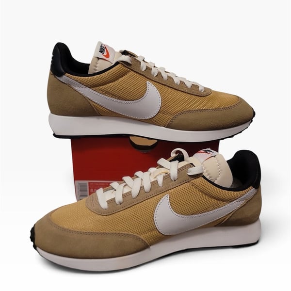 NEW Nike AIR TAILWIND 79 'PARACHUTE BEIGE' SZ. 8.5 Men’s 