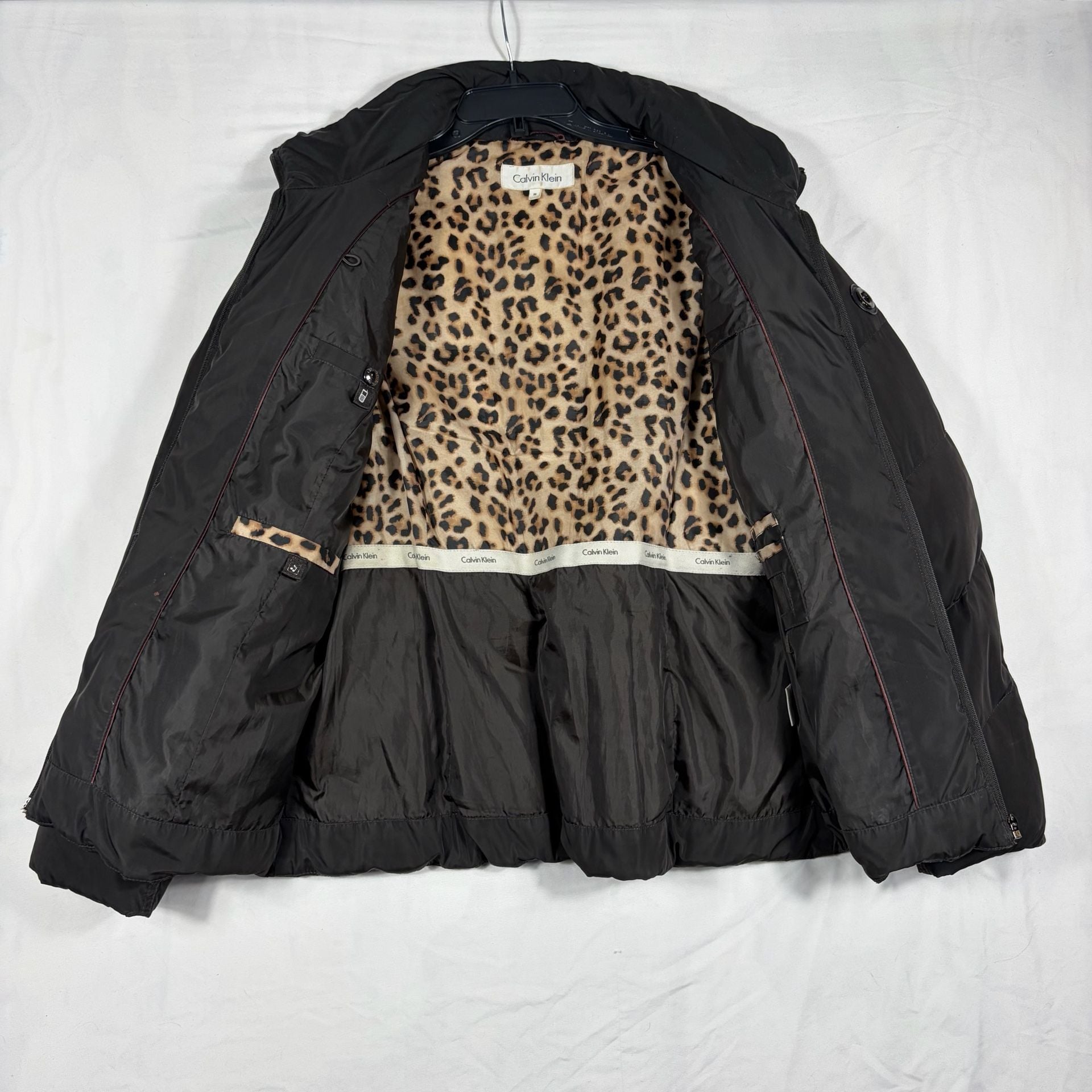Calvin Klein Puffer Jacket Size M Black Down Leopard Print Lining 7