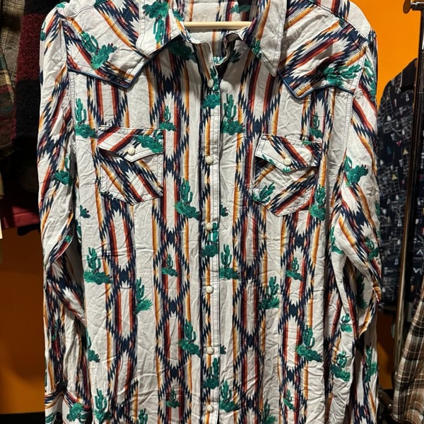 Wrangler Retro Long Sleeve Western Women’s Shirt Size XL Cactus Aztec Print Snap