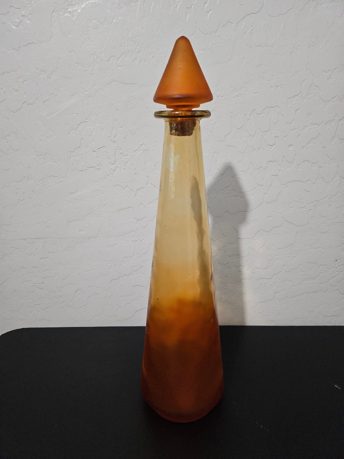 Vintage Mid Century Modern Amber Art Glass Genie Bottle With Cork Seal Decanter 6