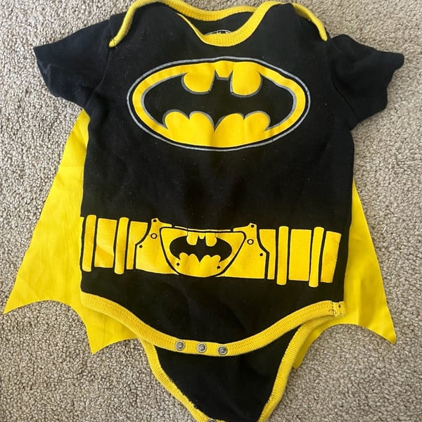Batman onsie Size 3-6M with Detachable Cape