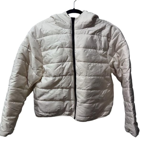 Wild Fable Cream Hooded Puffer Jacket Size M