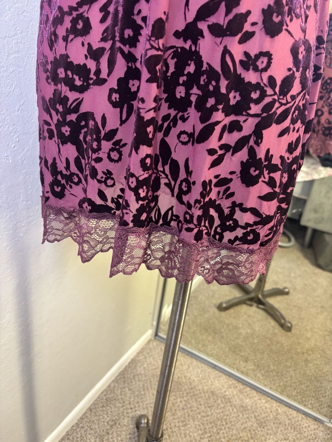 In Bloom by Jonquil Burnout Velvet Chemise Purple Floral Lace Trim 10