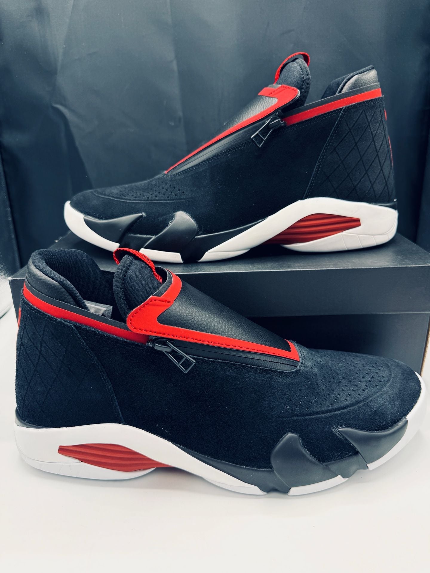 Jordan Jumpman Z Size 12 Black Gym Red White AQ9119-001 Sneakers Brand New !! 2