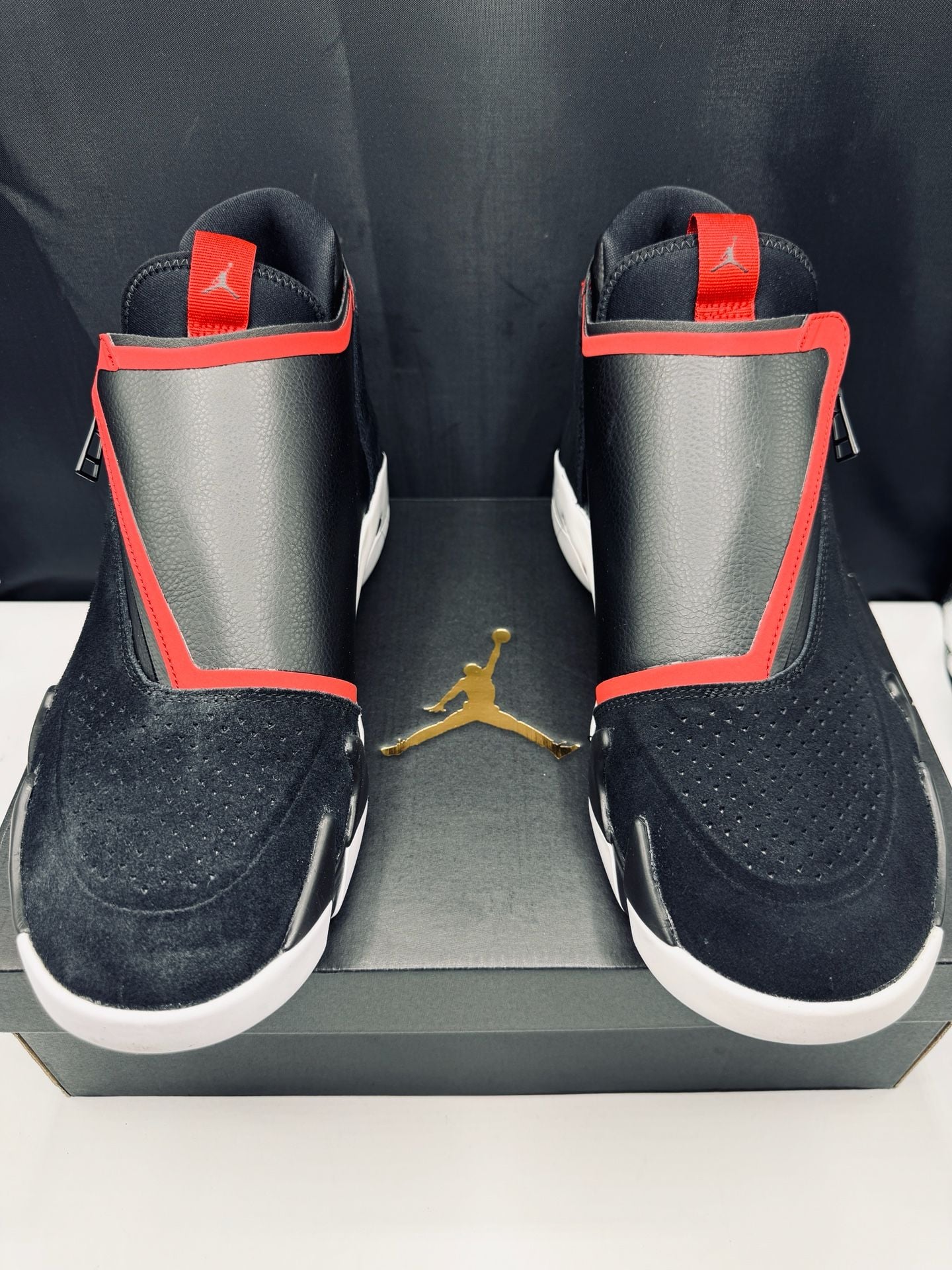 Jordan Jumpman Z Size 12 Black Gym Red White AQ9119-001 Sneakers Brand New !! 5