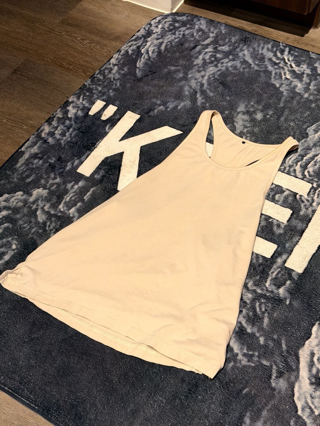 Youngla 305 - mesh tank top - small Fits true to... 2
