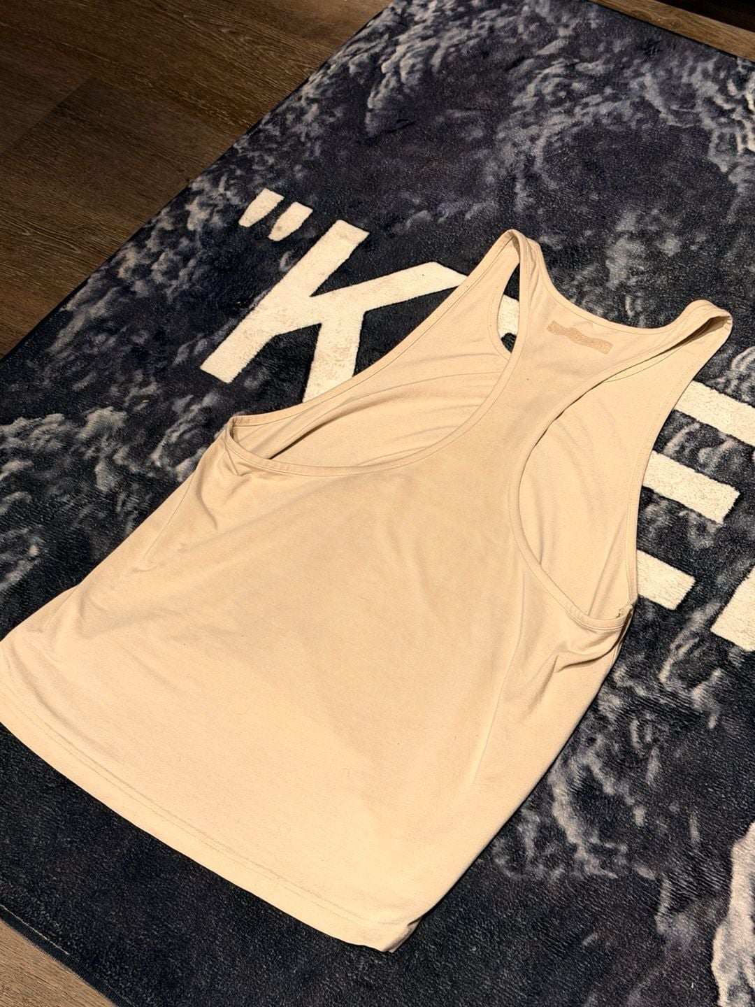 Youngla 305 - mesh tank top - small Fits true to... 3