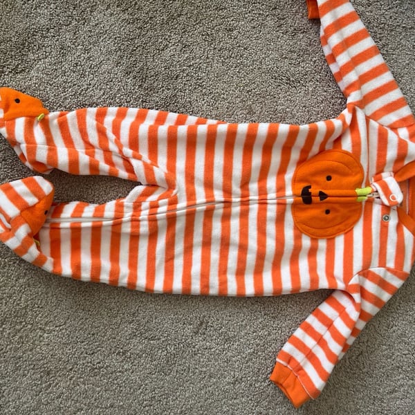 Carter'S Pumpkin outfit 6M