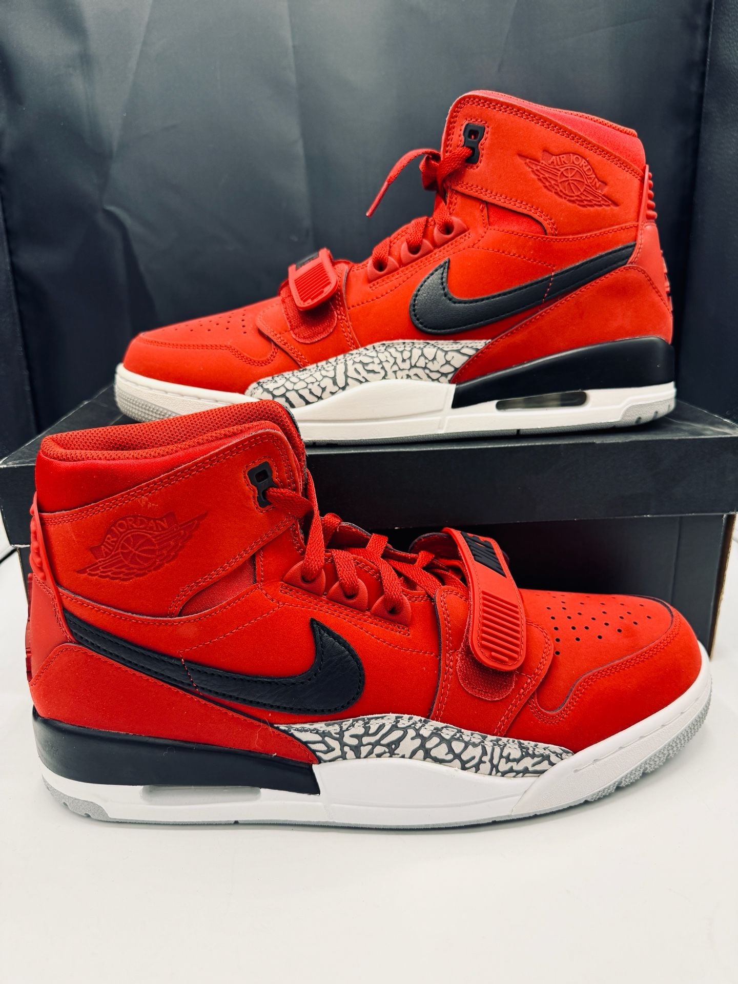 Nike Air Jordan Legacy 312 Size 13 Varsity Red Black Toro AV3922-601 Brand New 2