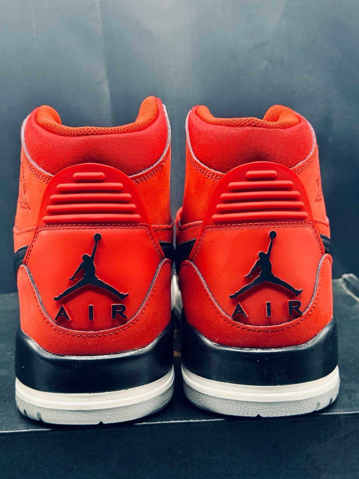 Nike Air Jordan Legacy 312 Size 13 Varsity Red Black Toro AV3922-601 Brand New 4