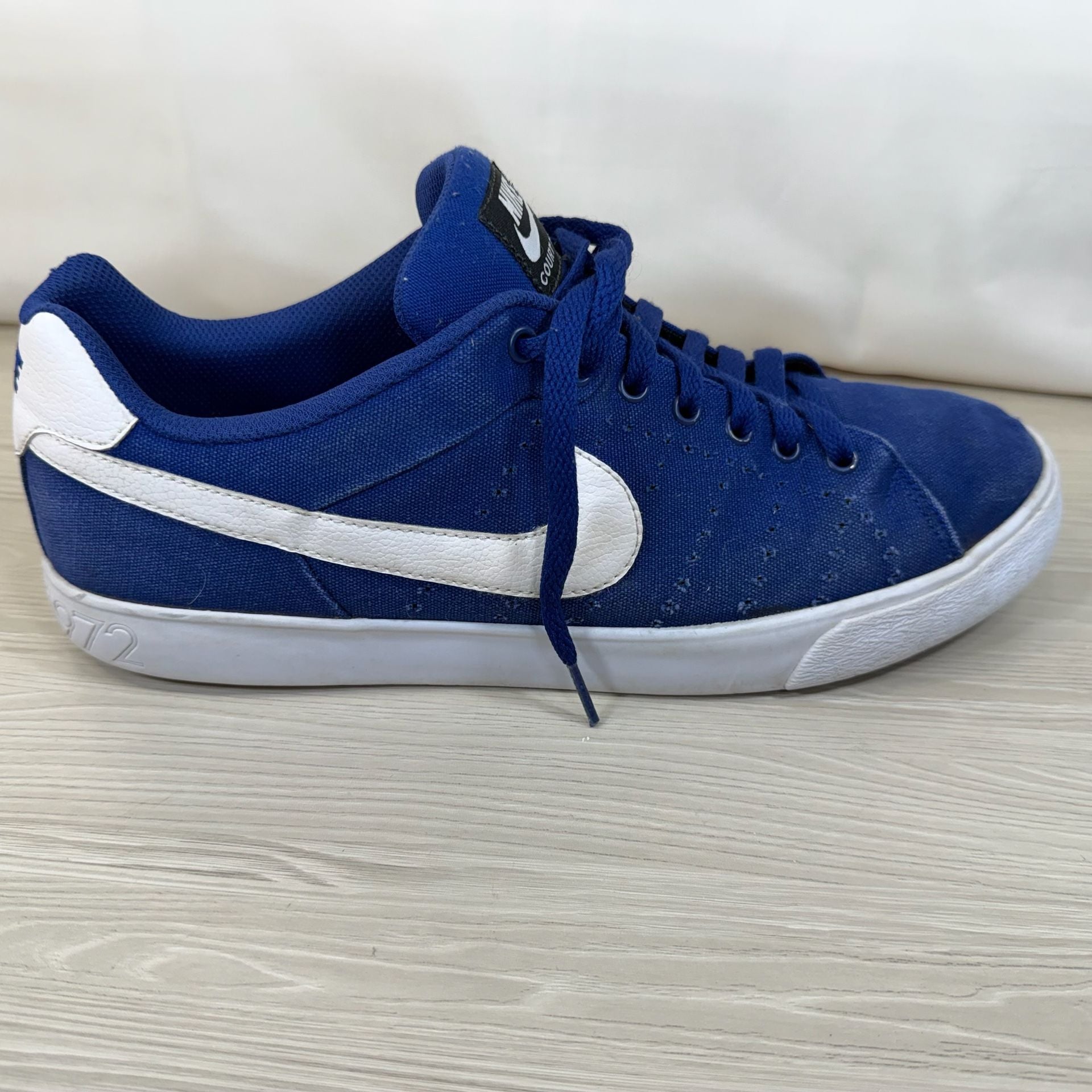 Nike Court Royale Size 11.5 Blue Canvas White Sneakers 4