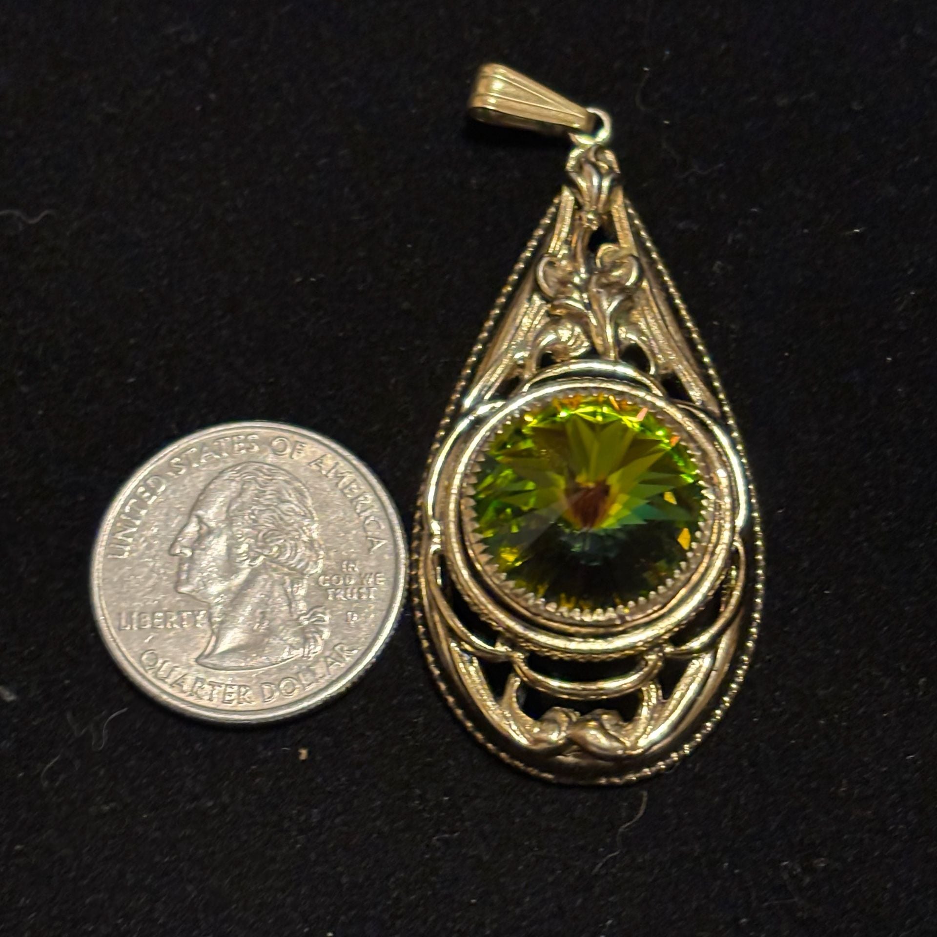 Vintage Whiting & Davis Watermelon Rivoli Teardrop Pendant Gold Tone 7