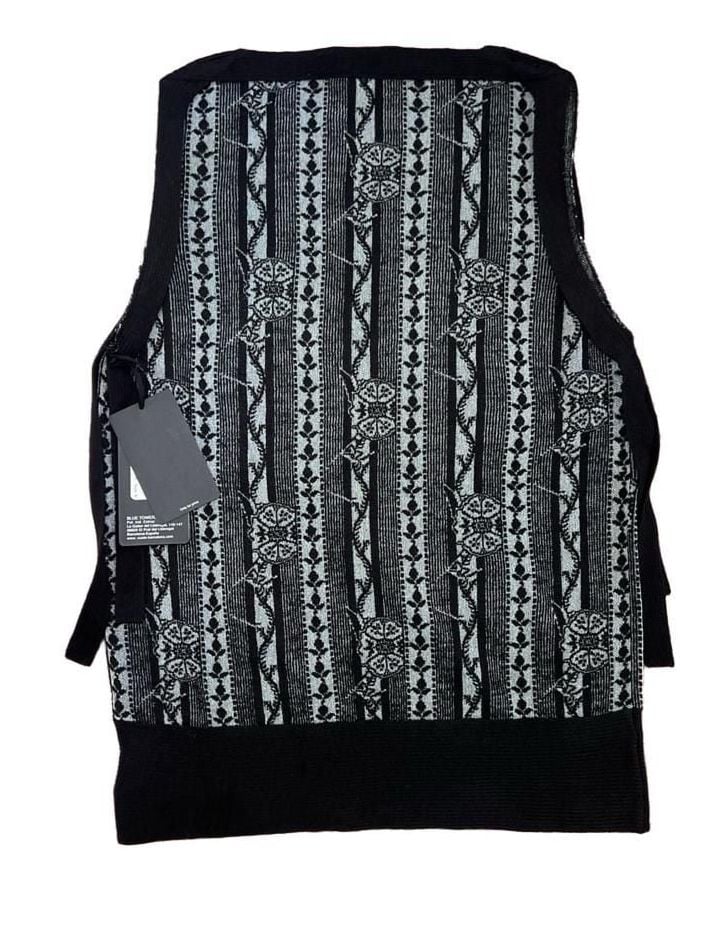 Custo Barcelona Size 4/Large EU 42 NWT Black White Cross Knit Sweater Top 7