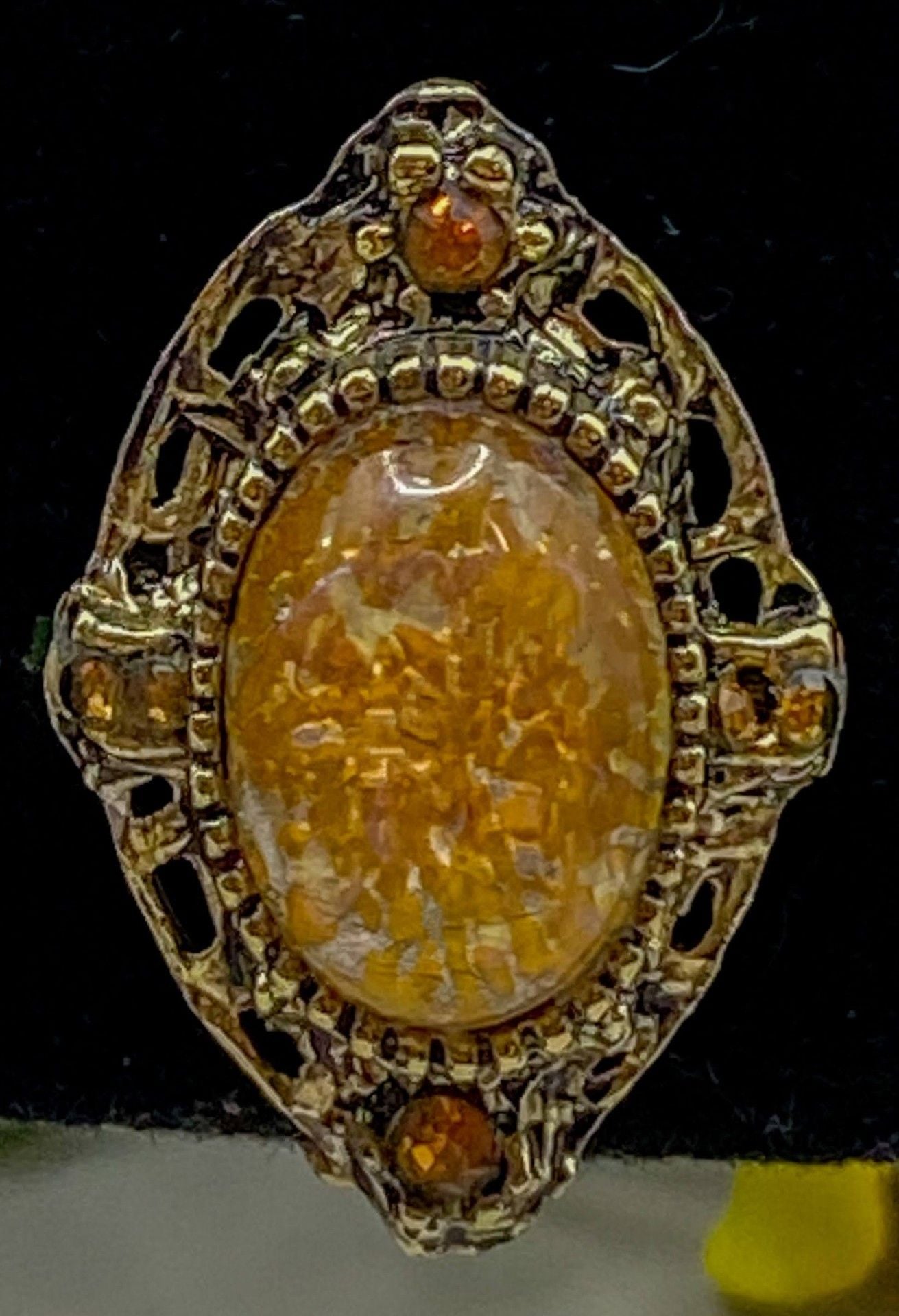 Vintage Gold Tone Filigree Clip On Earrings Amber Pressed Glass 8