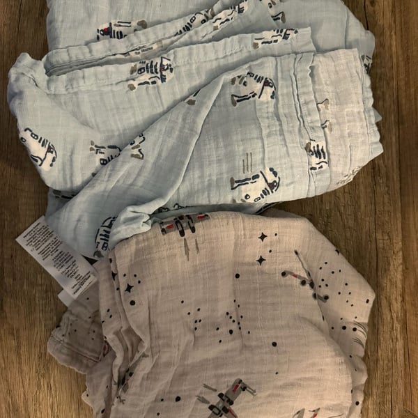 Pottery Barn Kids Star Wars Organic Cotton Muslin Swaddle Blanket Set