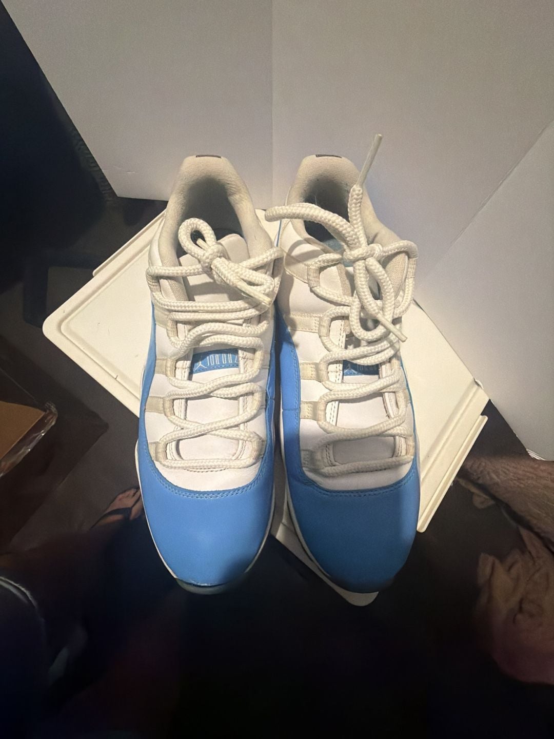 Jordan Air Jordan 11 Retro Low University Blue UNC 3