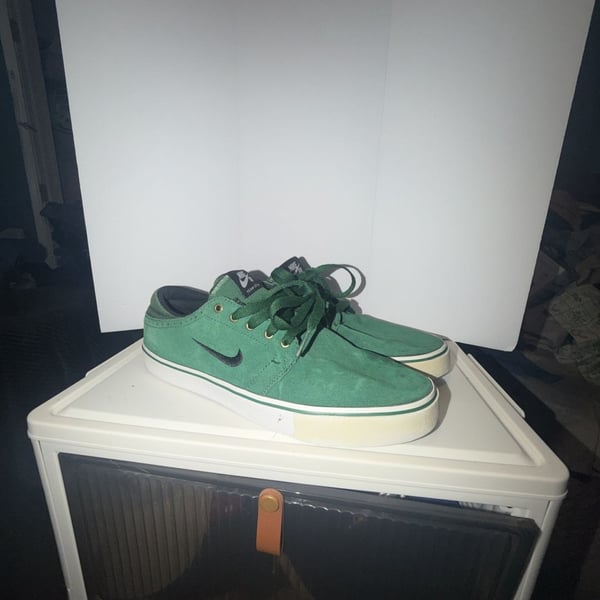 Nike SB Team Edition Size 9 Gorge Green Black White