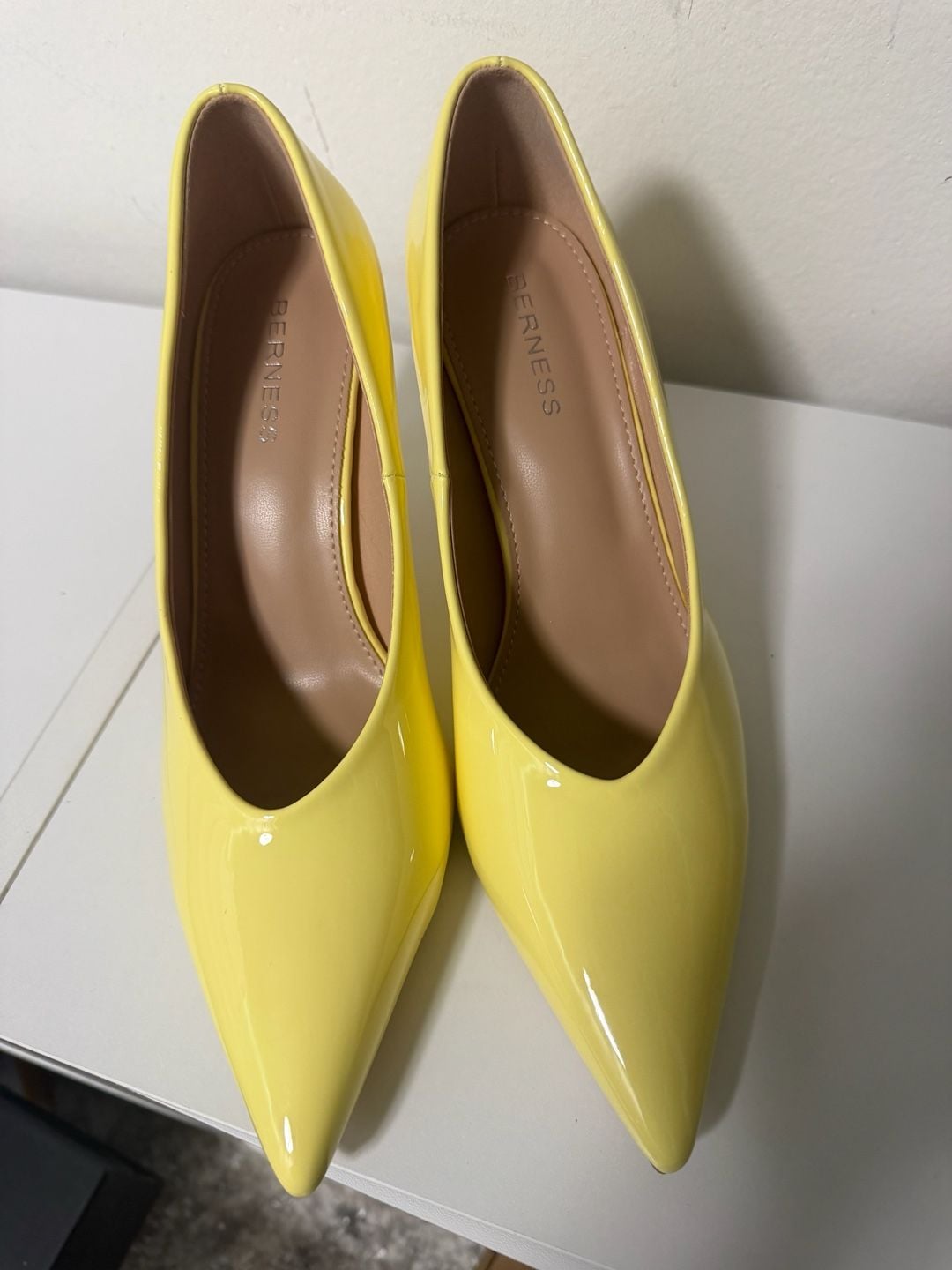 BERNESS Pointed Toe Stiletto Pumps Size 7 Yellow Patent Leather Heels 5