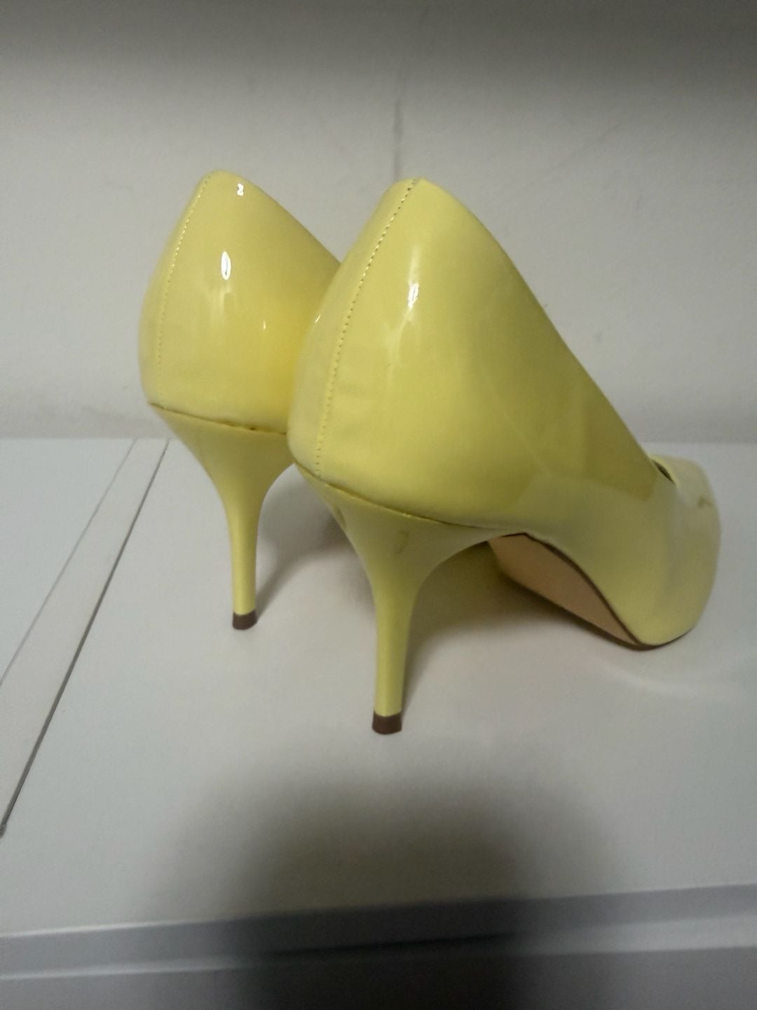 BERNESS Pointed Toe Stiletto Pumps Size 7 Yellow Patent Leather Heels 7
