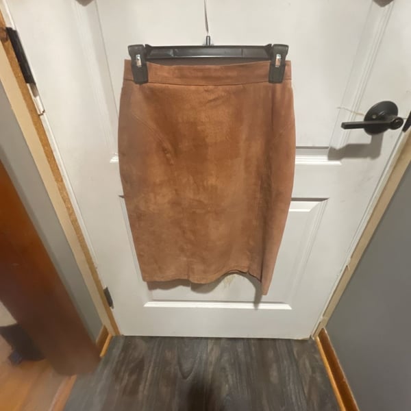 Bagatelle Suede Pencil Skirt Size 6 Brown Leather