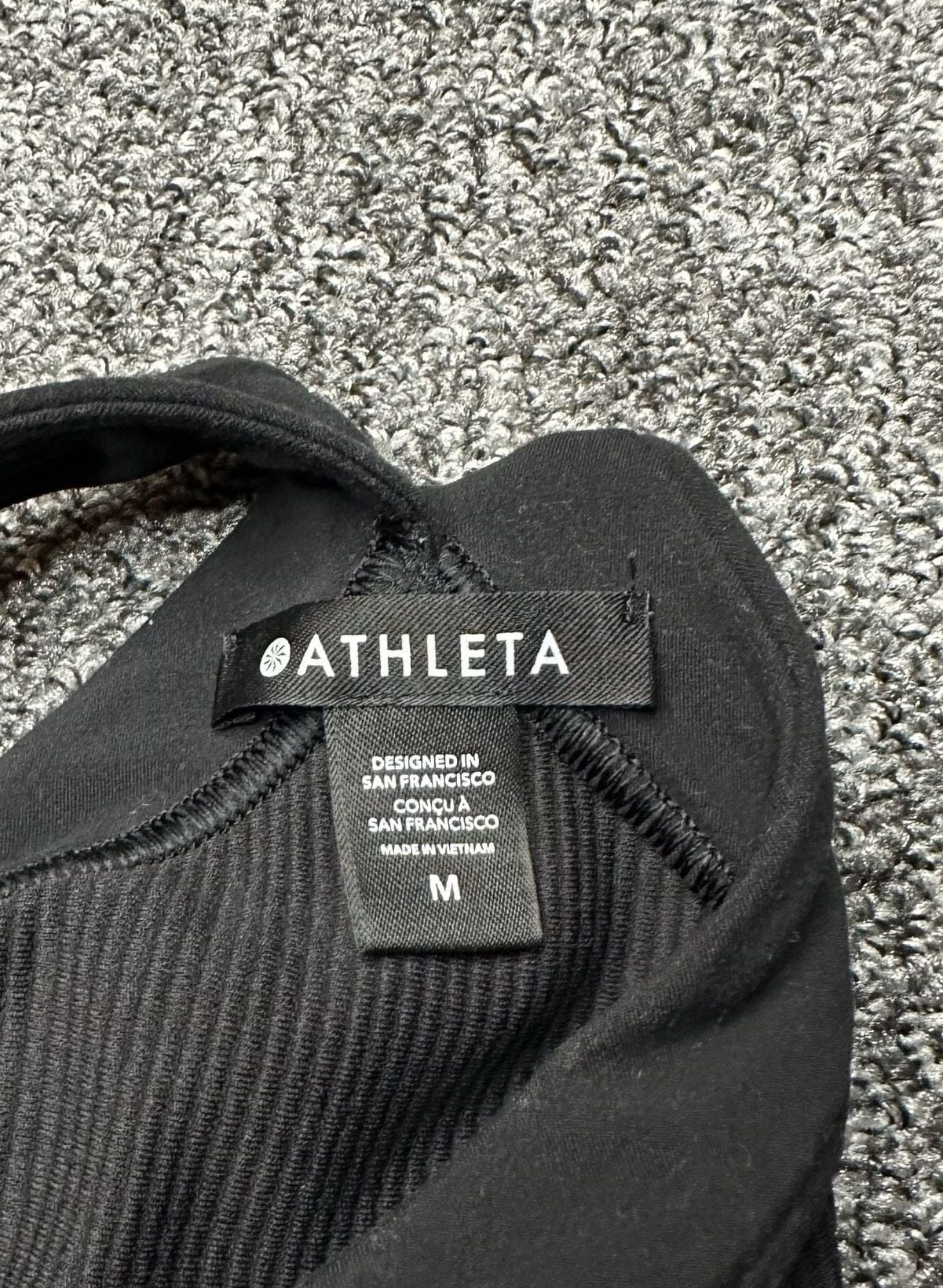 Athleta Crop Tank Top Black Criss Cross Back Ribbed 11