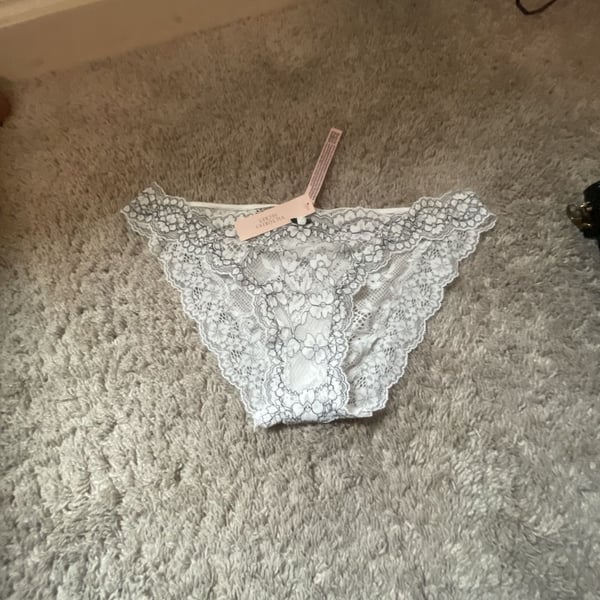 VICTORIA'S SECRET DREAM ANGELS LACE BIKINI PANTY LARGE IVORY WHITE NWT