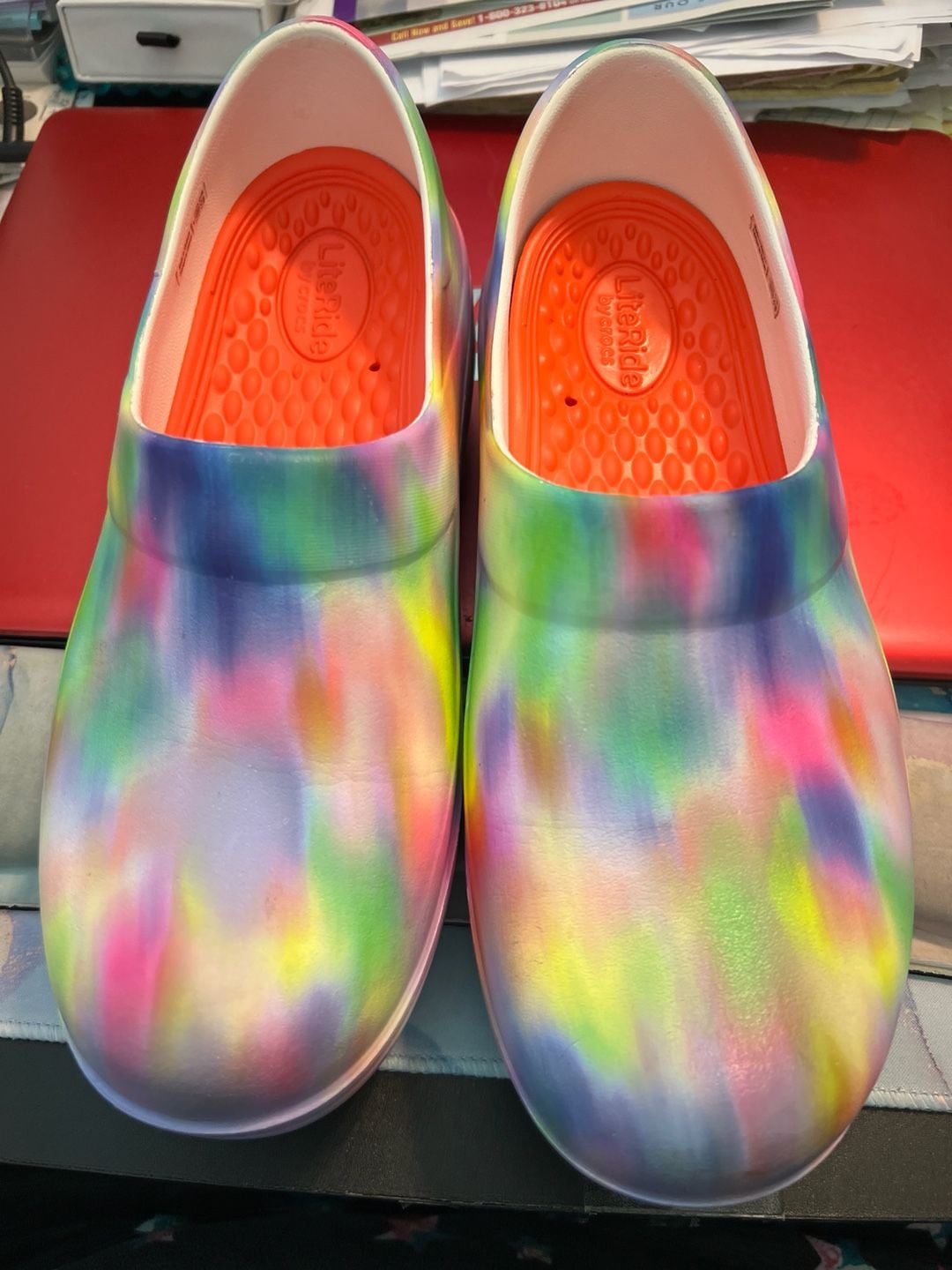 Crocs Neria Pro II Graphic Tie-Dye Clogs Size 8 Multicolored 2