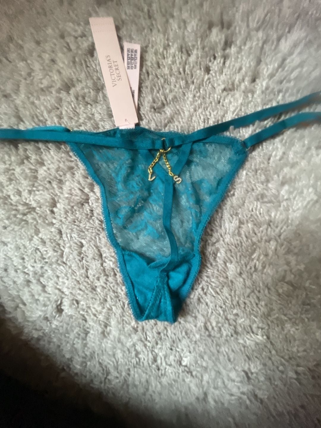 Victoria's Secret 19