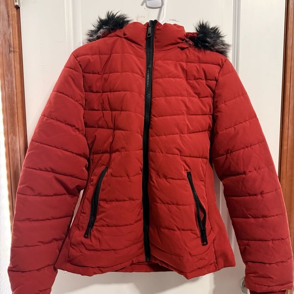 YMI Puffer Jacket Size L Red Faux Fur Hood Quilted Coat