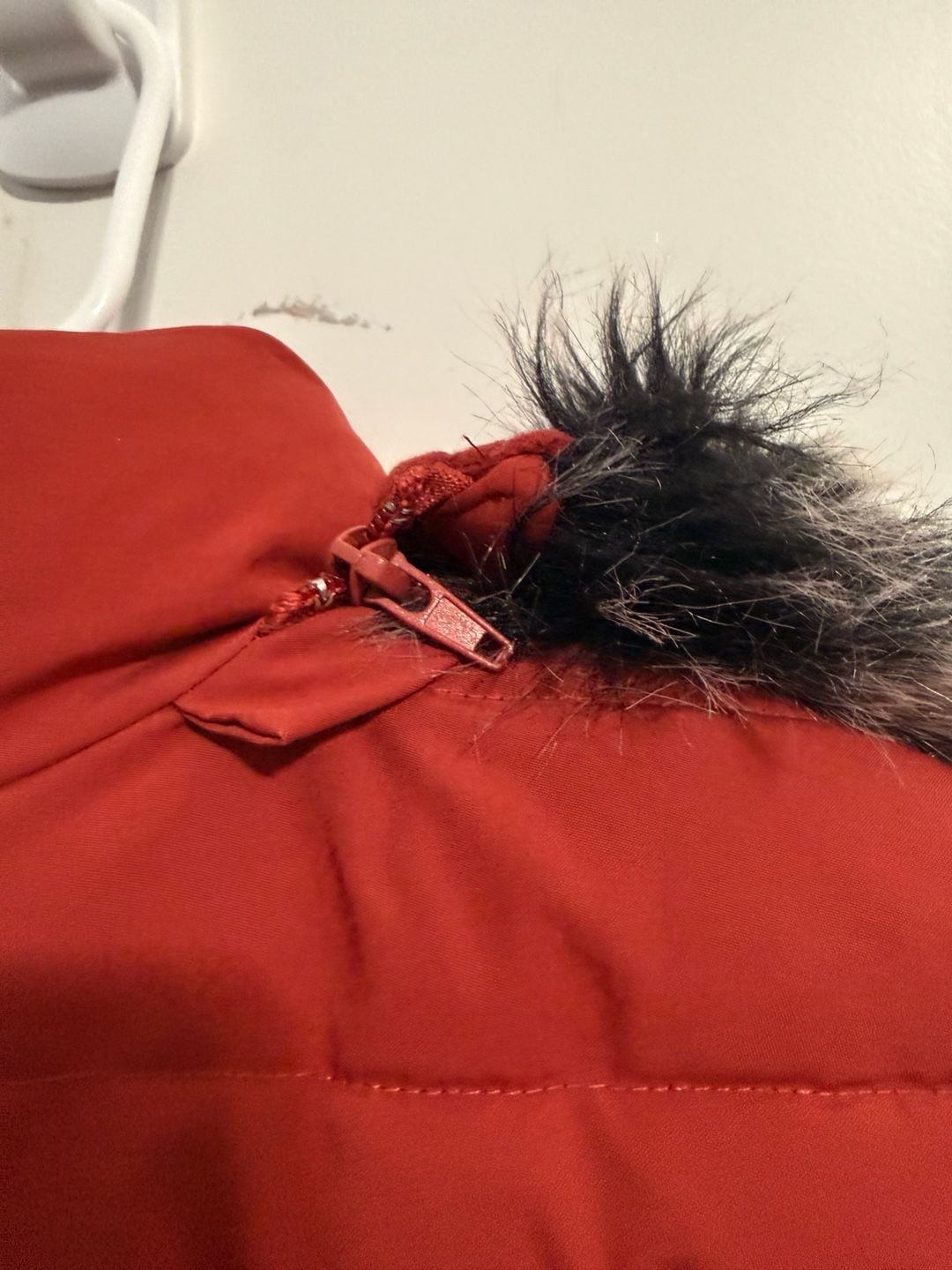 YMI Puffer Jacket Size L Red Faux Fur Hood Quilted Coat 5