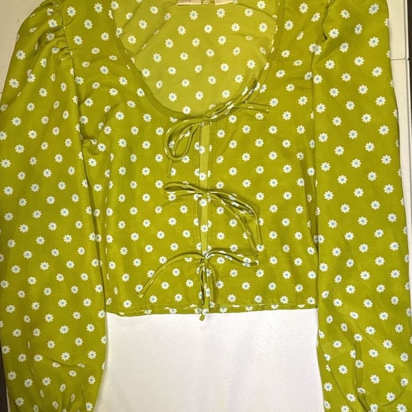 Levi's Embry Tie Blouse Green Floral Daisy