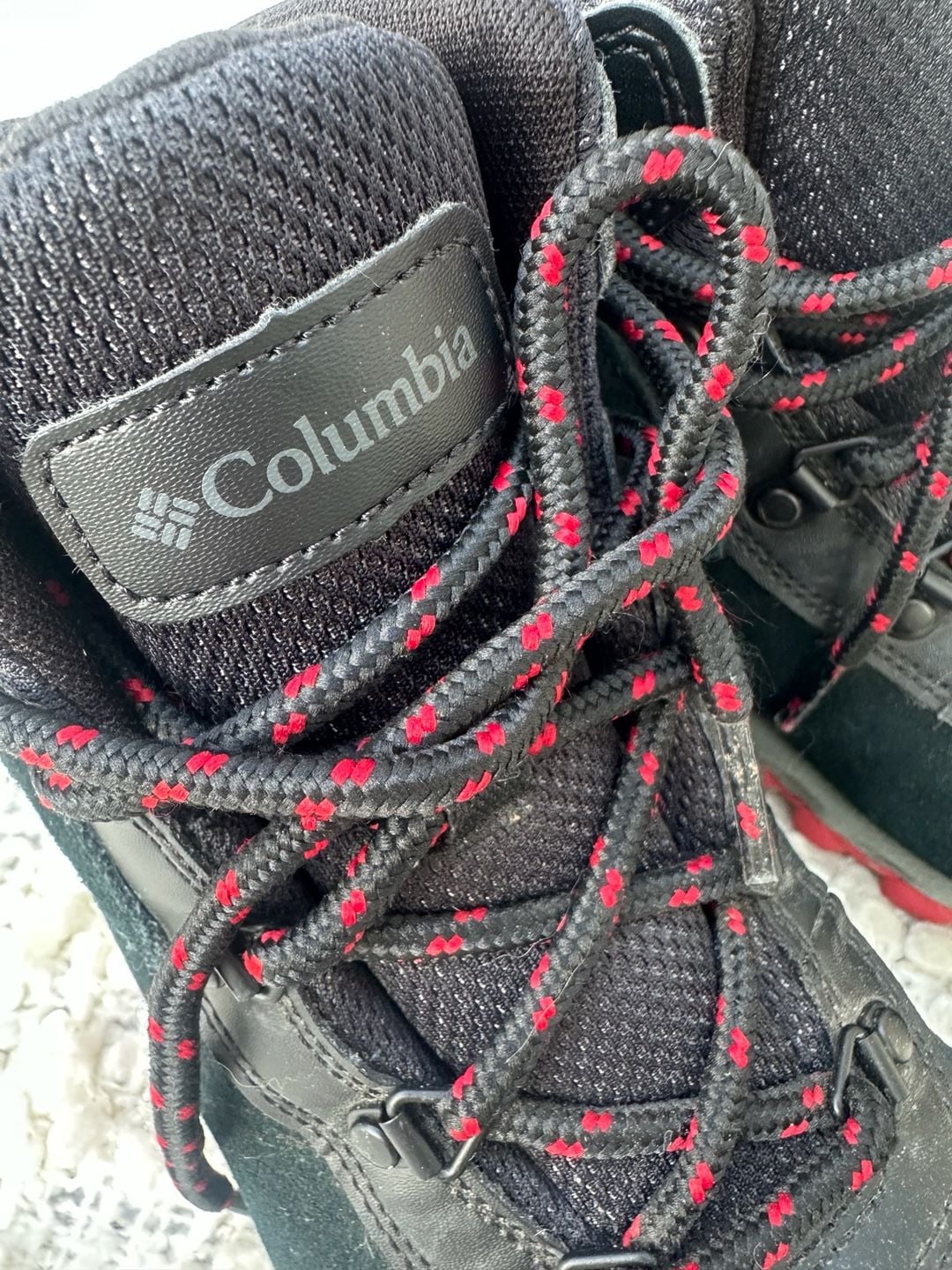 Columbia Newton Ridge Hiking Boots Black Red US 6 8