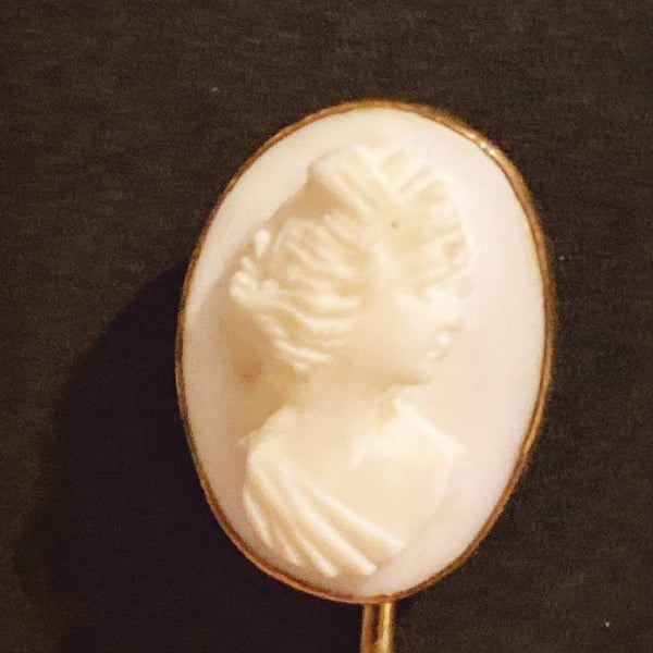 Antique Victorian Gold Filled Carved Shell Cameo Stick Pin