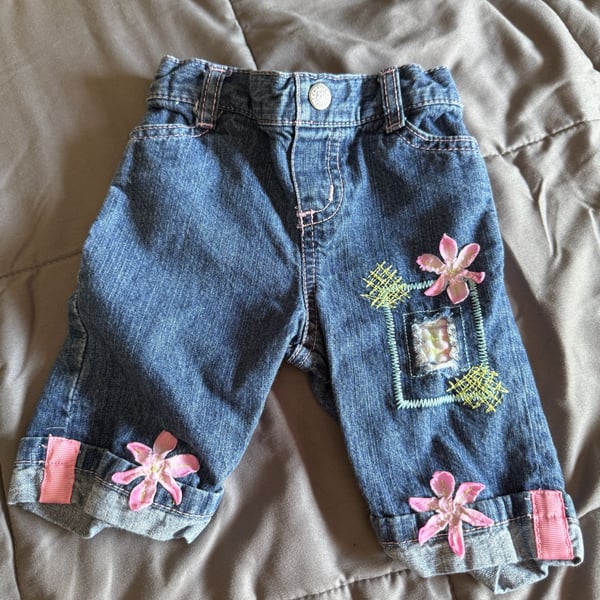 Baby Specialty Denim Pants Size 6-9M Blue Floral Applique Cuffed