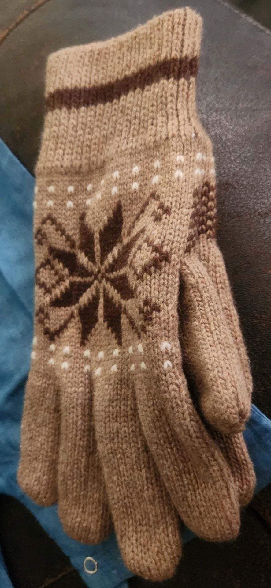 Fashion Gloves Winter Knit Gloves Snowflake Design Tan Brown 1