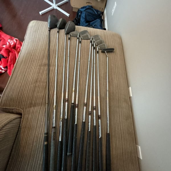 Bridgestone Golf Club Set 4 iron to PW. Wilson Driver. Titleist fairway