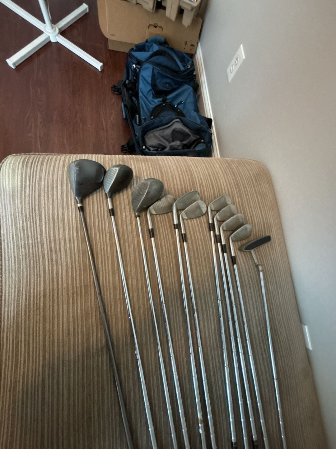 Bridgestone Golf Club Set 4 iron to PW. Wilson Driver. Titleist fairway 2