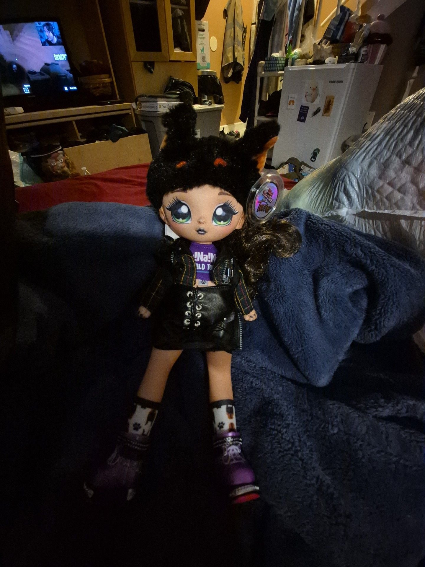 MGA Na! Na! Na! Surprise Teens Rebel Dare Fashion Doll 1