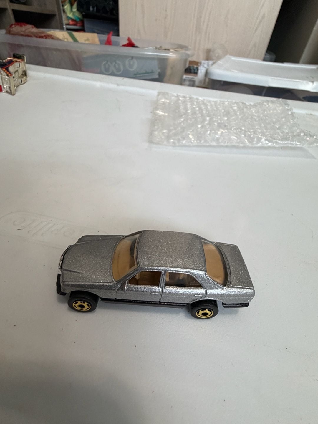 Hot Wheels Mercedes-Benz 380 SEL Silver Toy Car 1