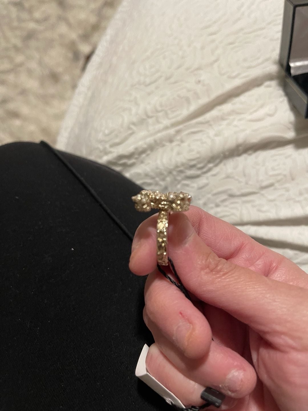 Chanel CC Logo Ring Pearl Crystal Gold-Tone 3