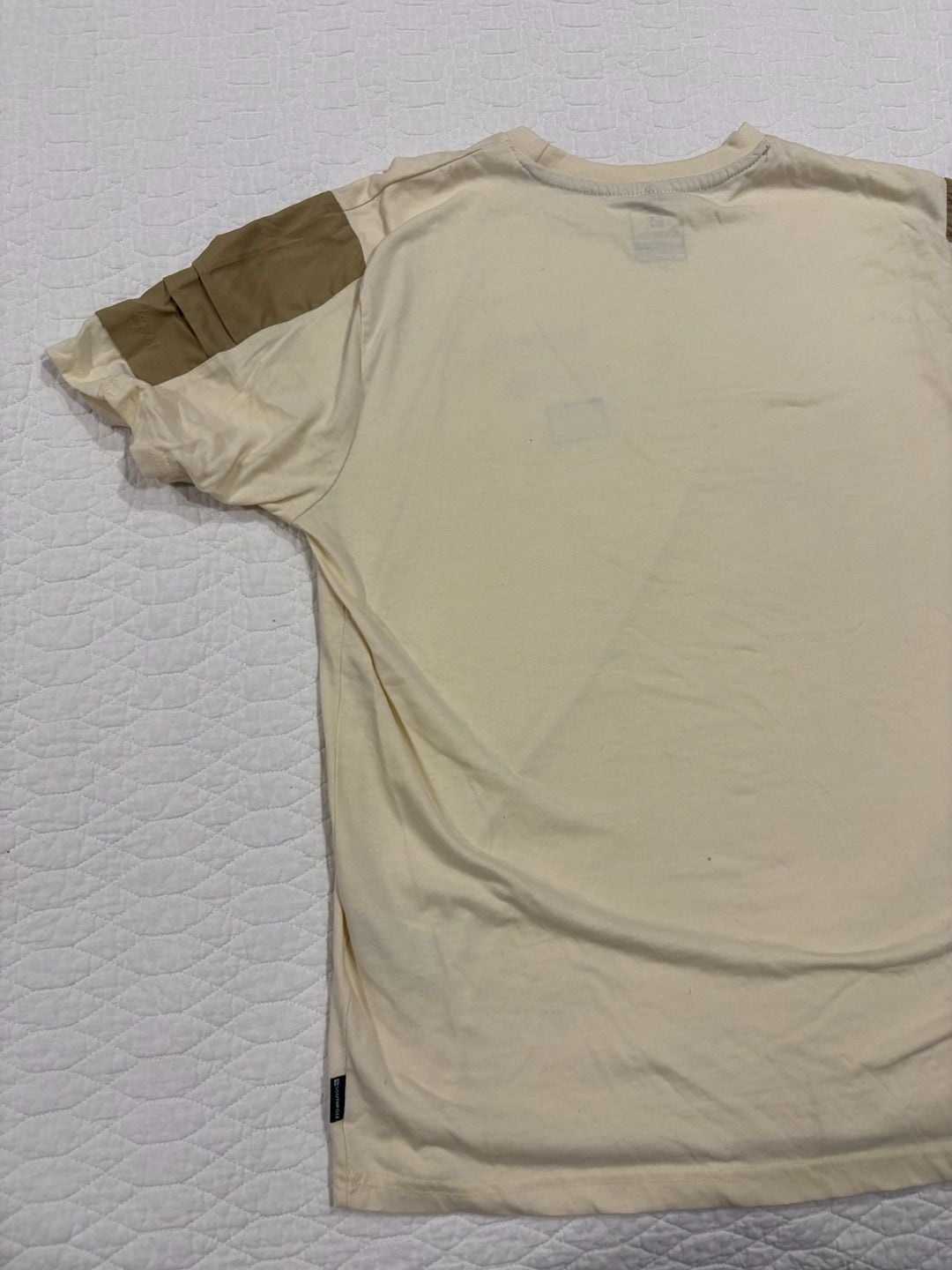 Southpole Men’s XL Cream T-Shirt Brown Shoulder Panels Graphic Tee 9