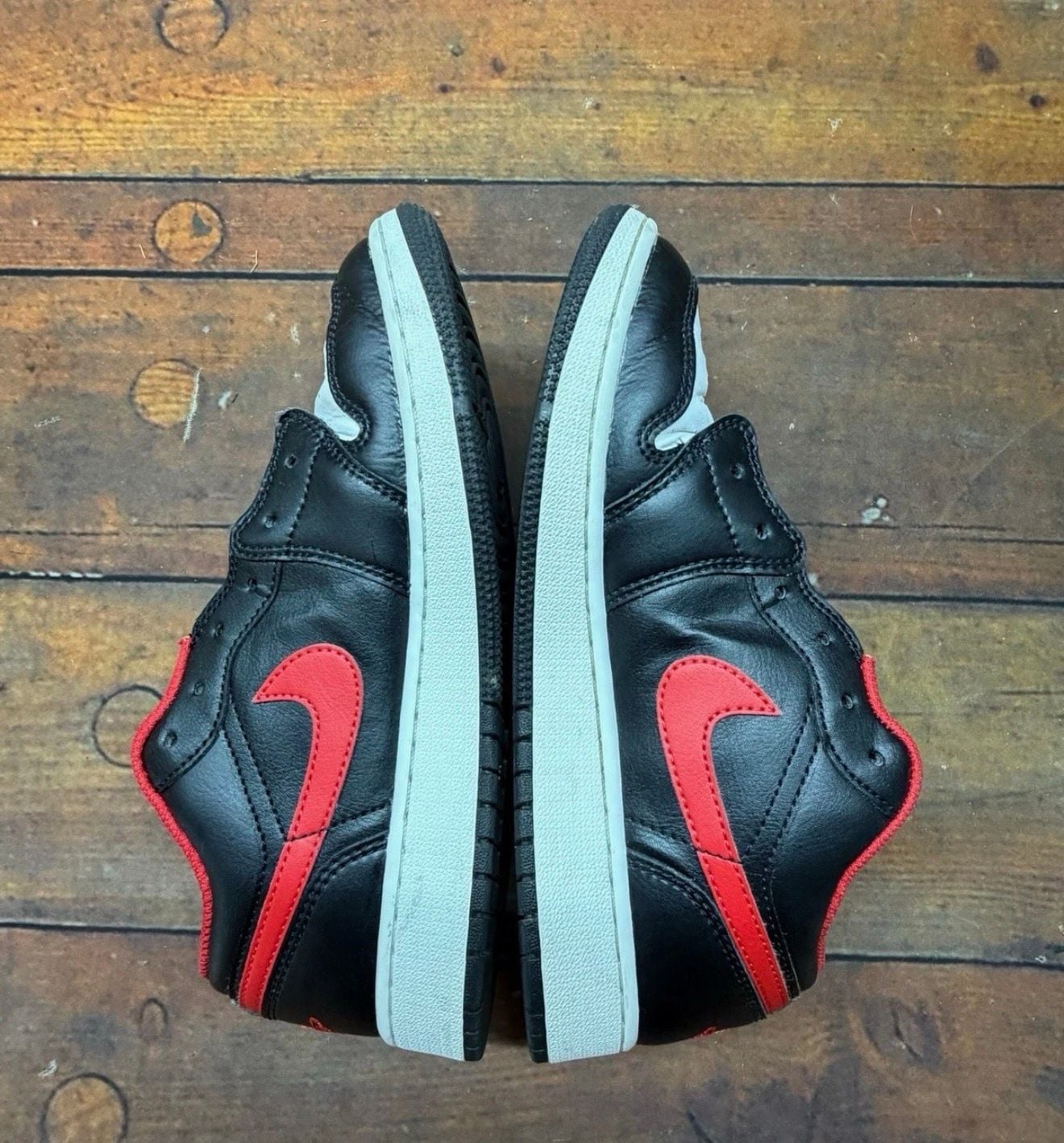 Air Jordan 1 Low GS Size 5Y White Toe Black Fire Red Sneakers 8