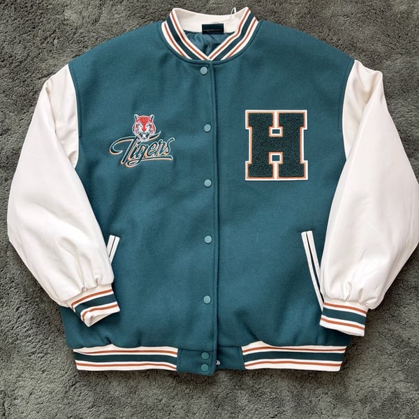Stranger Things Hawkins Tigers Varsity Jacket Size M Green
