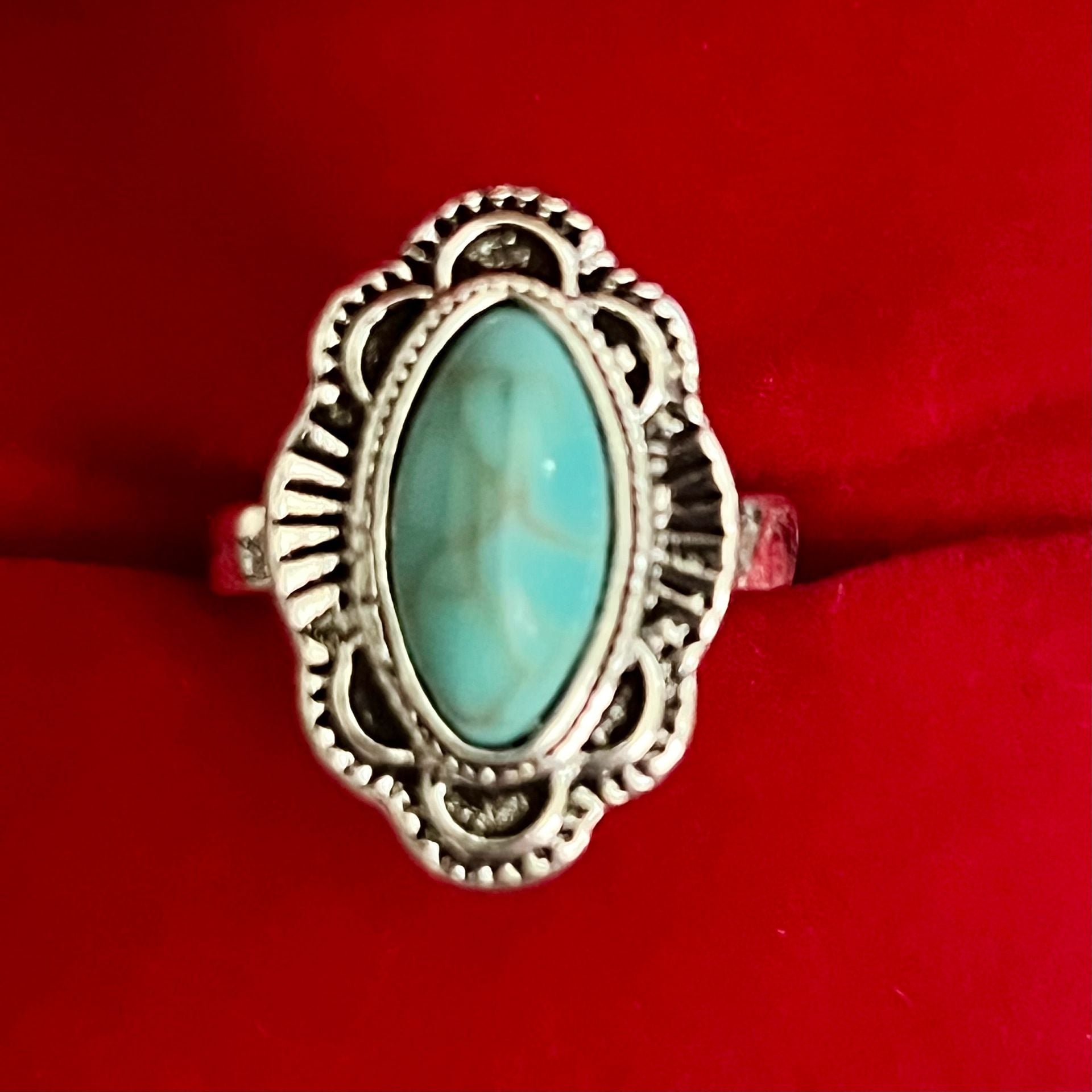 Bohemian Turquoise Style Ring Silver Tone Oval Stone Size 6 2