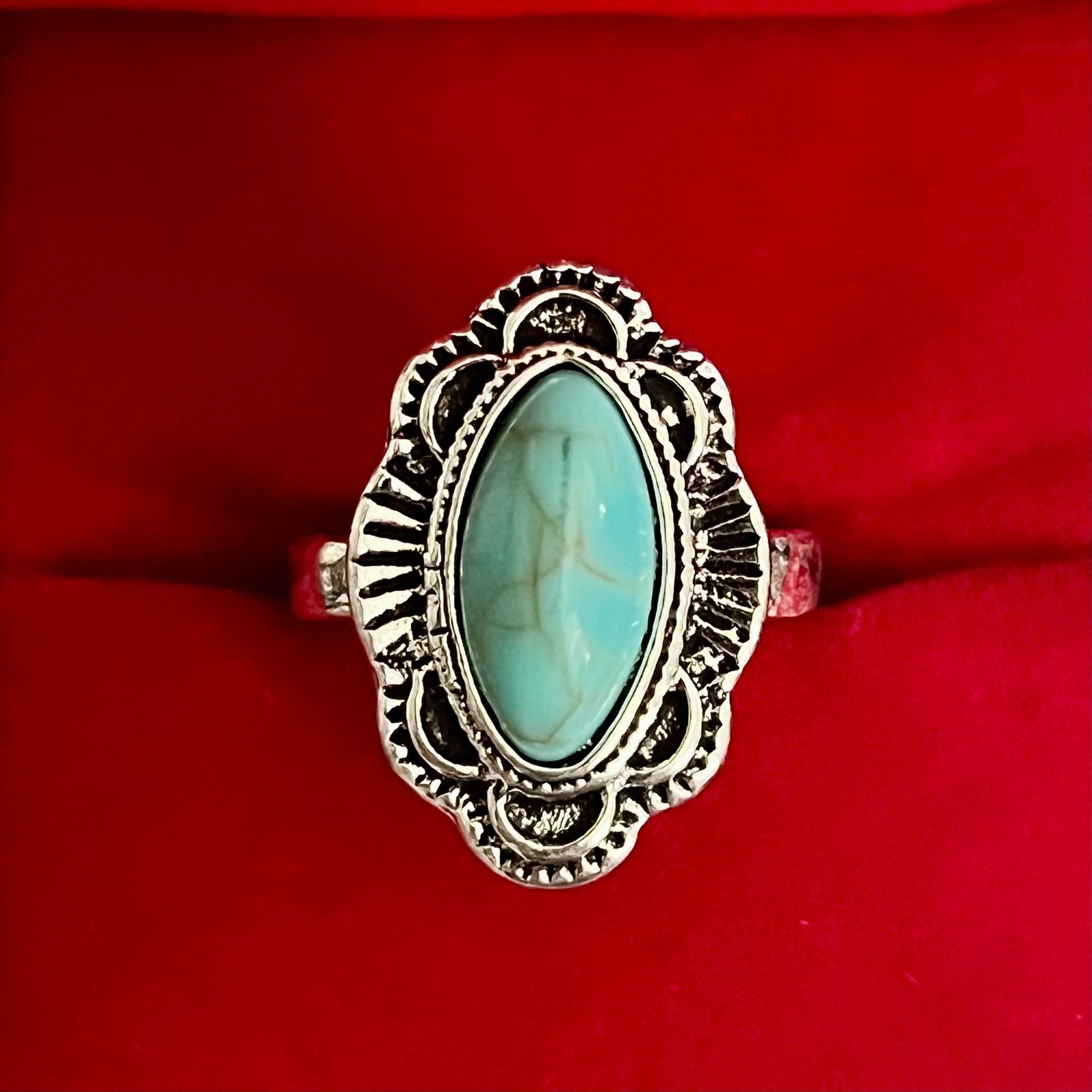 Bohemian Turquoise Style Ring Silver Tone Oval Stone Size 6 4