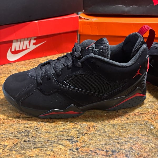 Jordan MVP 92 Size 10 Black Gym Red Anthracite Bred