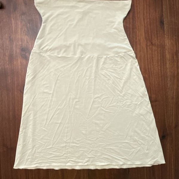 Spanx Shapewear Slip skirt Size XL Beige Shapewear